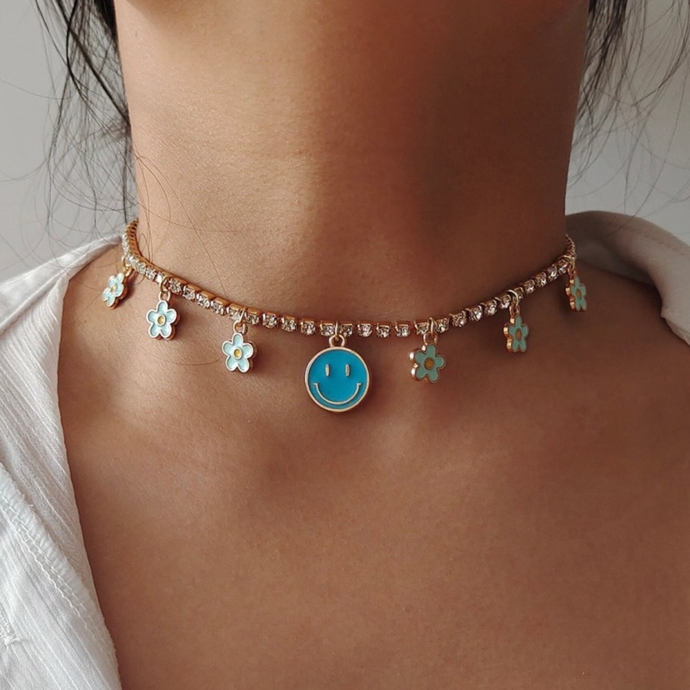 NEW!! Flower Daisy and smiley face rhineston choker necklace